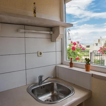 Apartment Meri Lux Sutivan